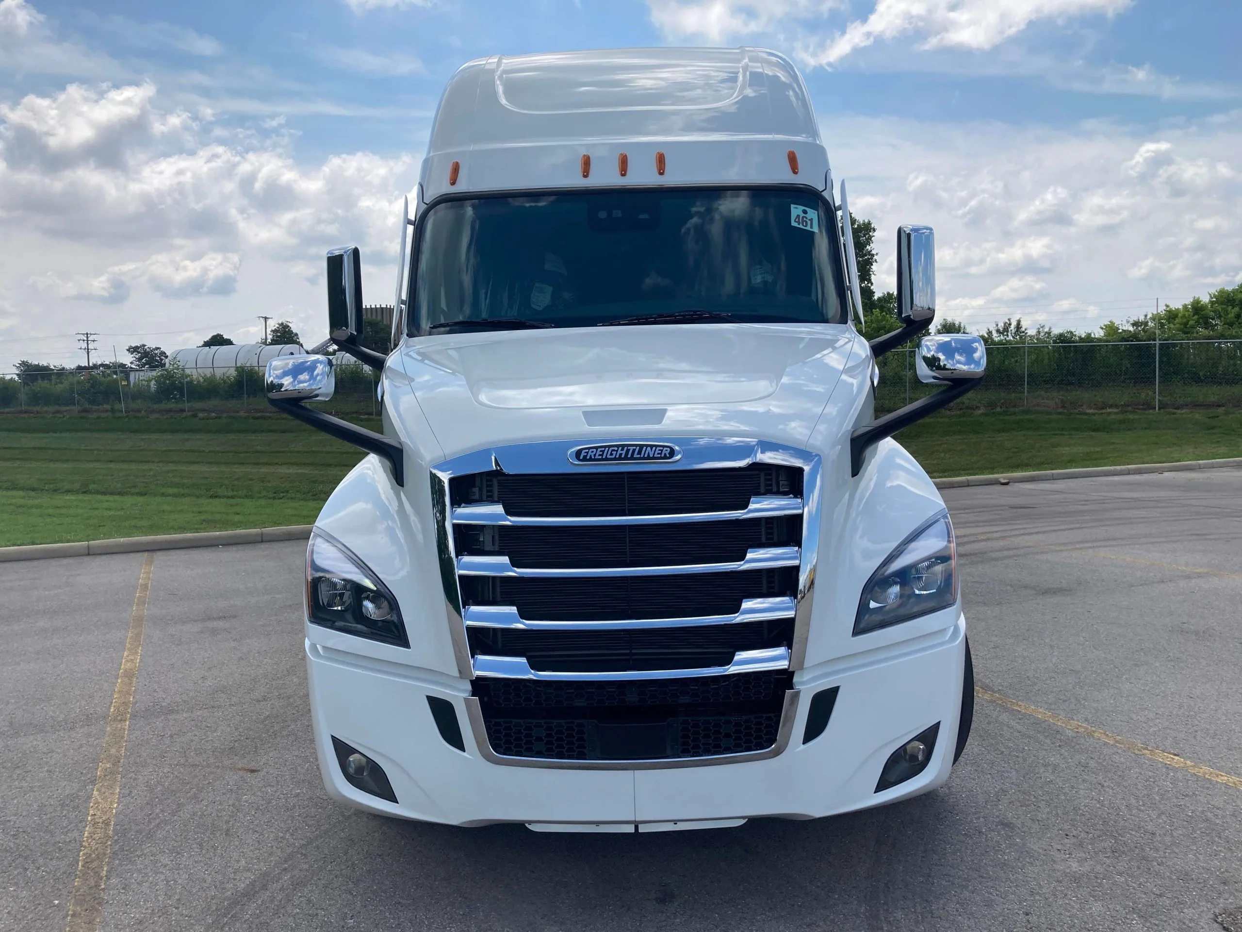 2026 Freightliner Cascadia in Dayton, OH — photo 2