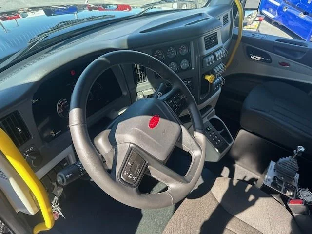 2027 Peterbilt 567 - image 10