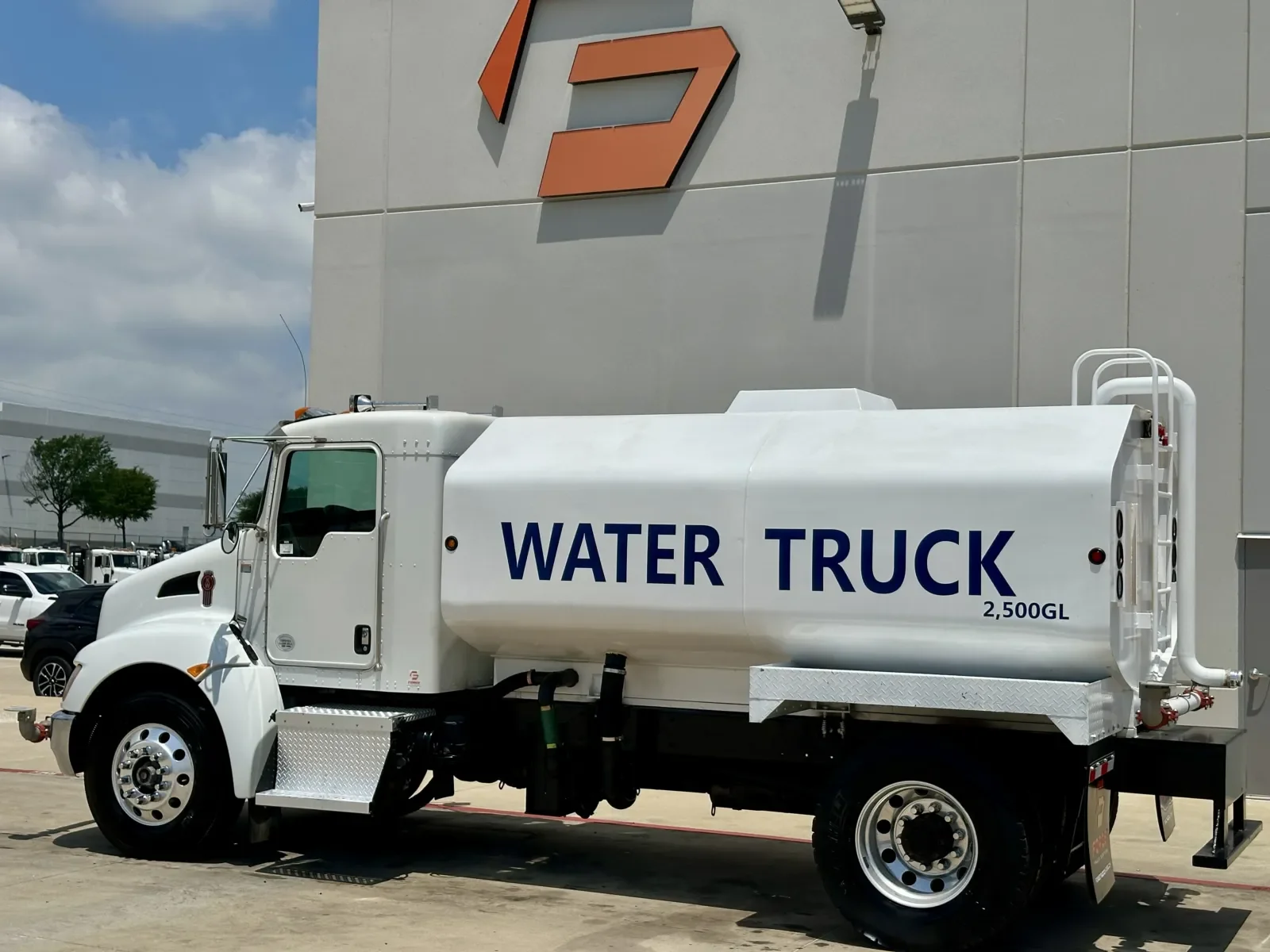 2013 Kenworth T270 in Hutchins, TX — photo 6