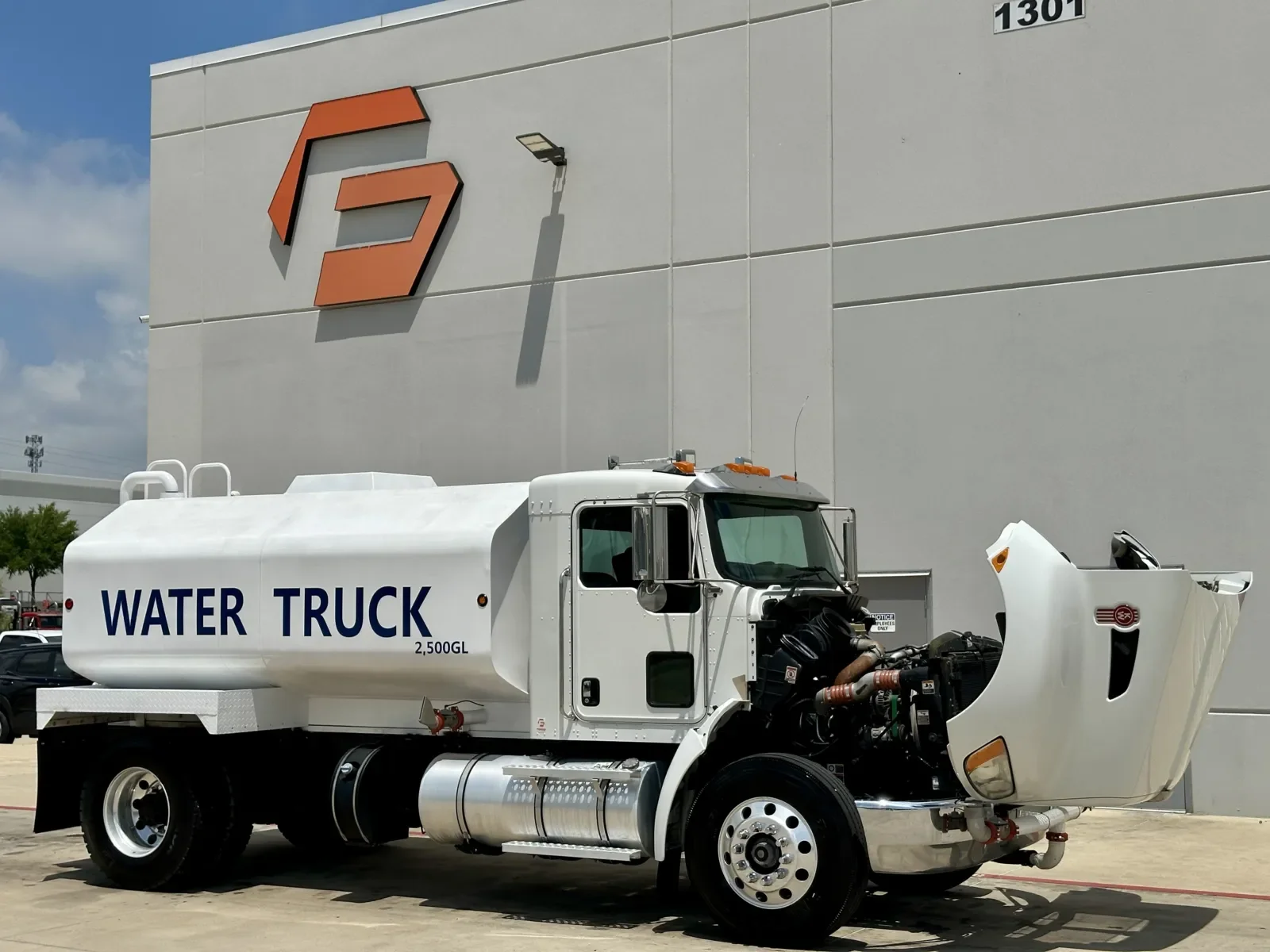 2013 Kenworth T270 in Hutchins, TX — photo 9