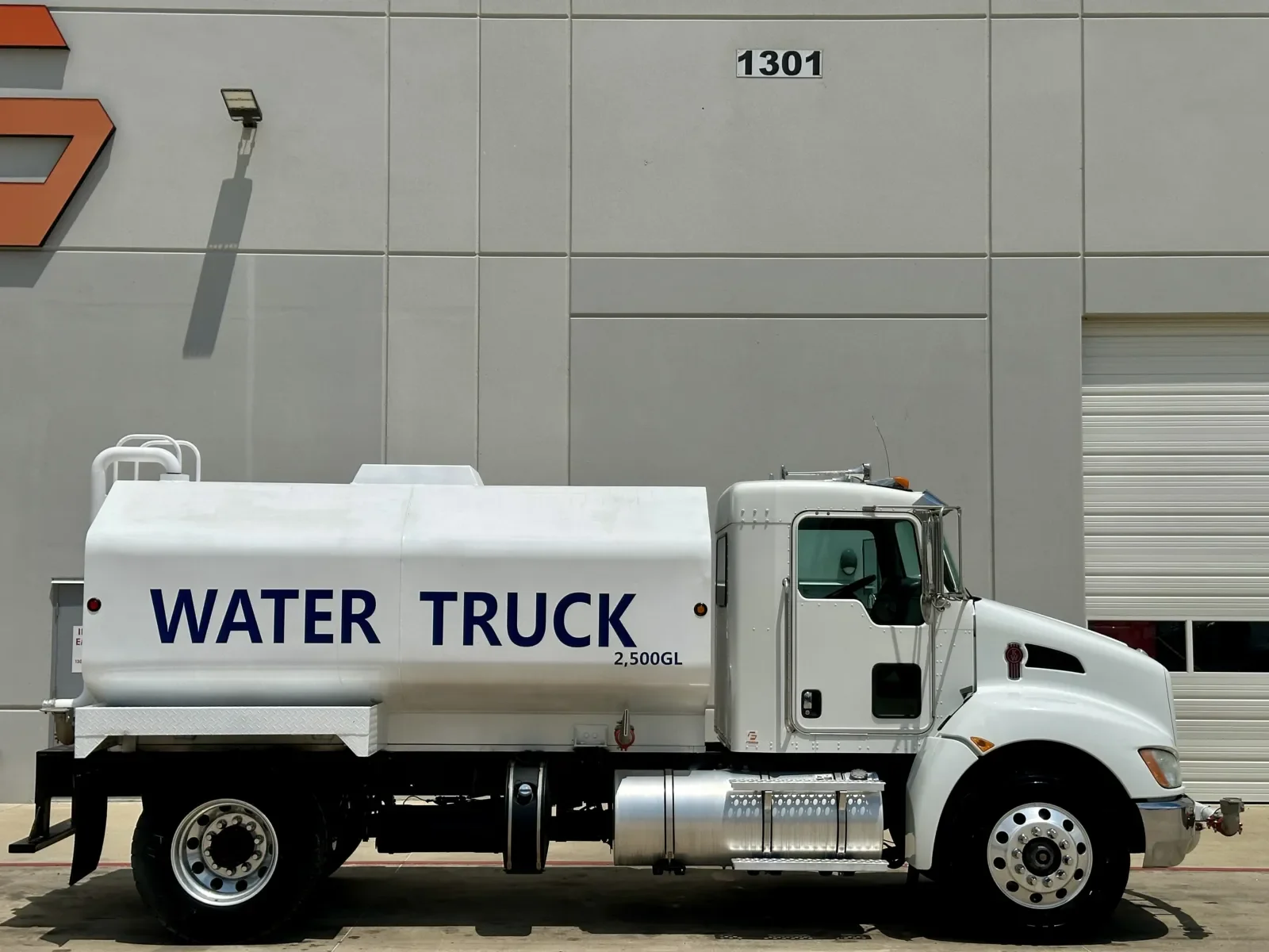 2013 Kenworth T270 in Hutchins, TX — photo 3