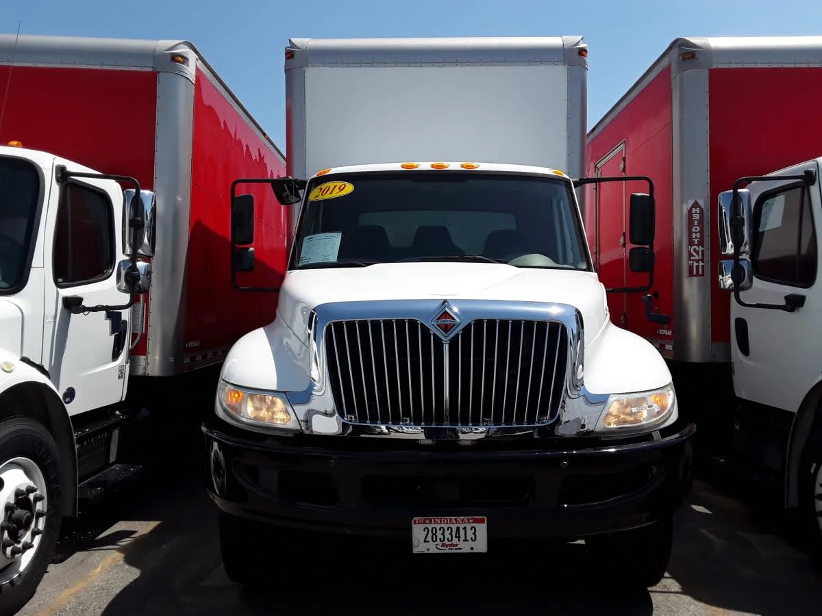 2019 International 4300 - image 2