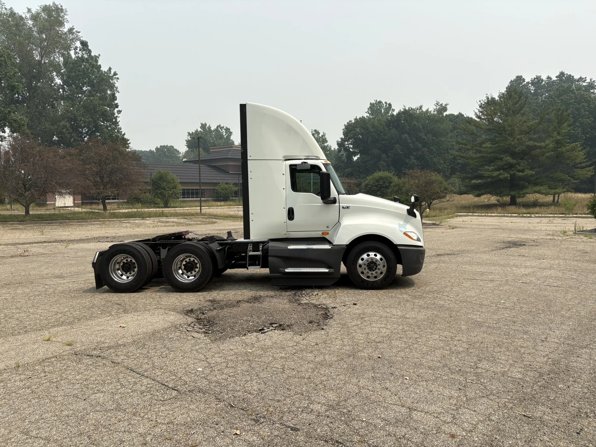 2021 International LT in West Michigan International, MI — photo 5