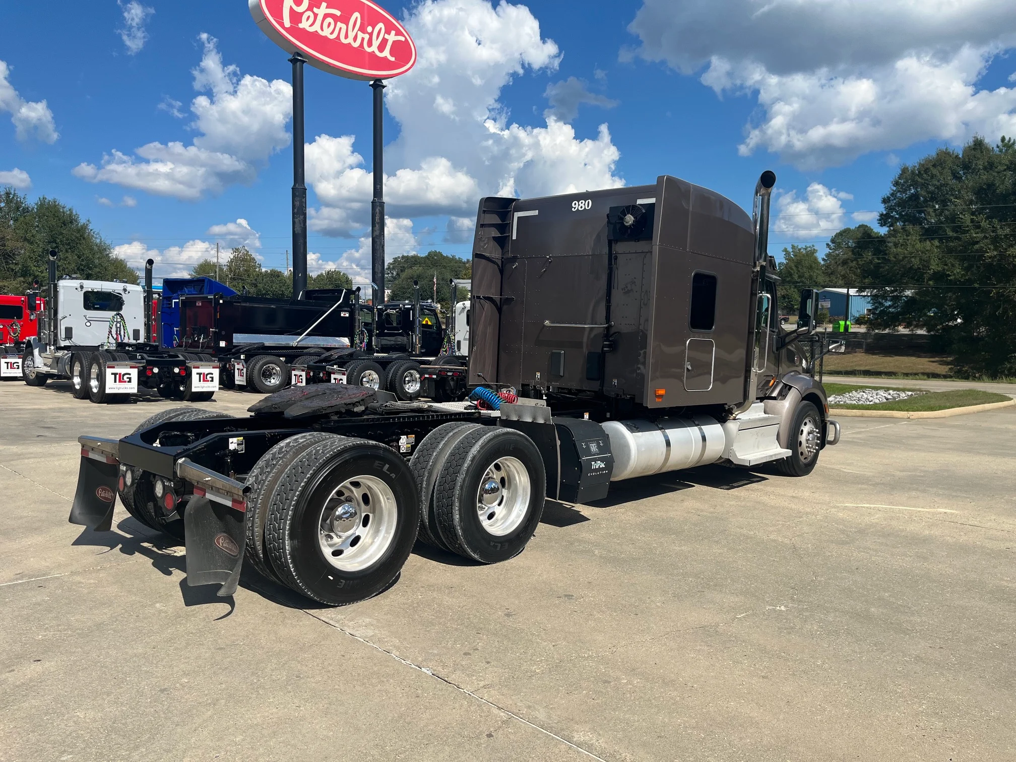 2020 Peterbilt 579 in Hattiesburg, MS — photo 5