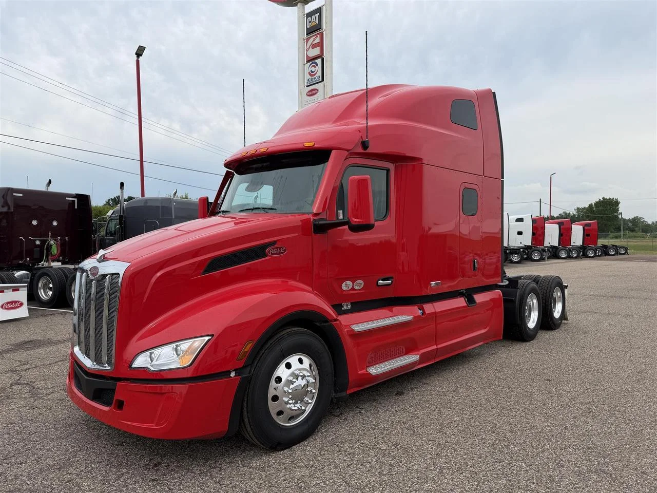 2027 Peterbilt 579 in Eau Claire, WI — photo 12