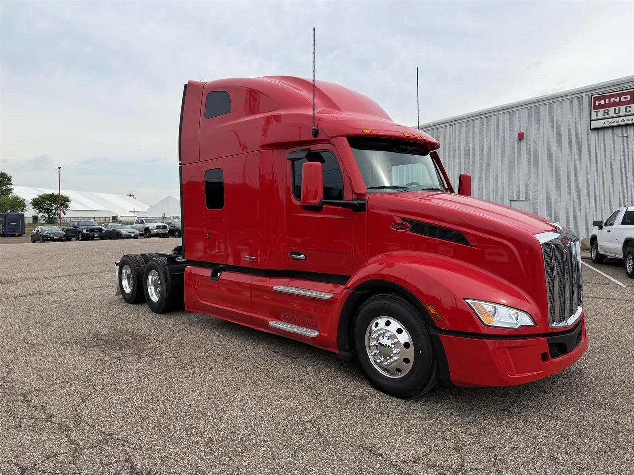 2027 Peterbilt 579