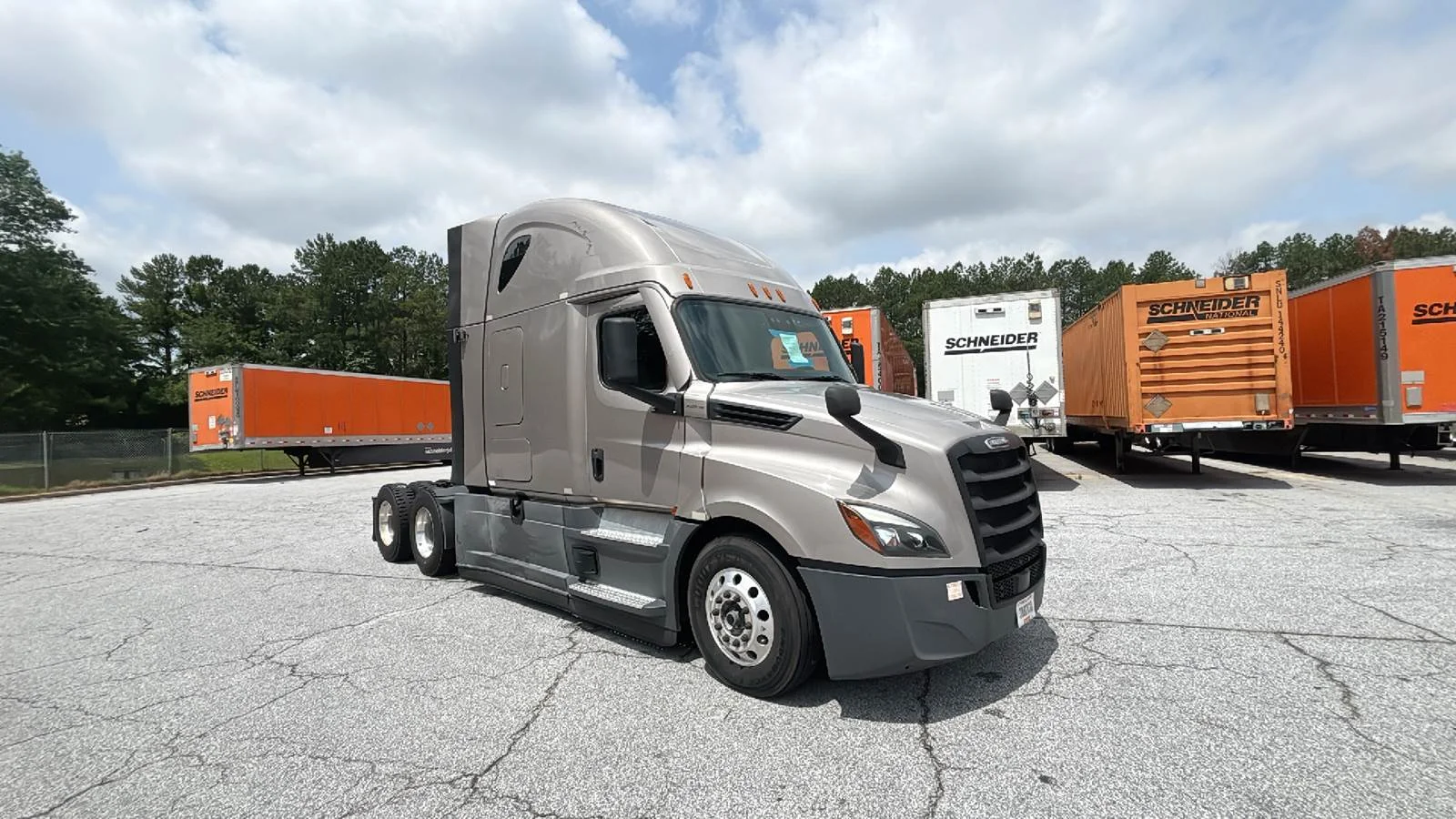2022 Freightliner Cascadia in Atlanta, GA