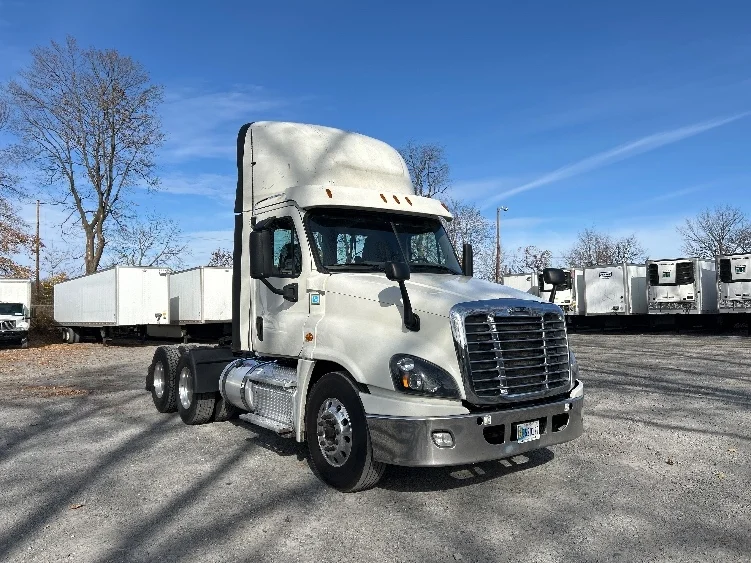 2019 Freightliner Cascadia in Cleona, PA