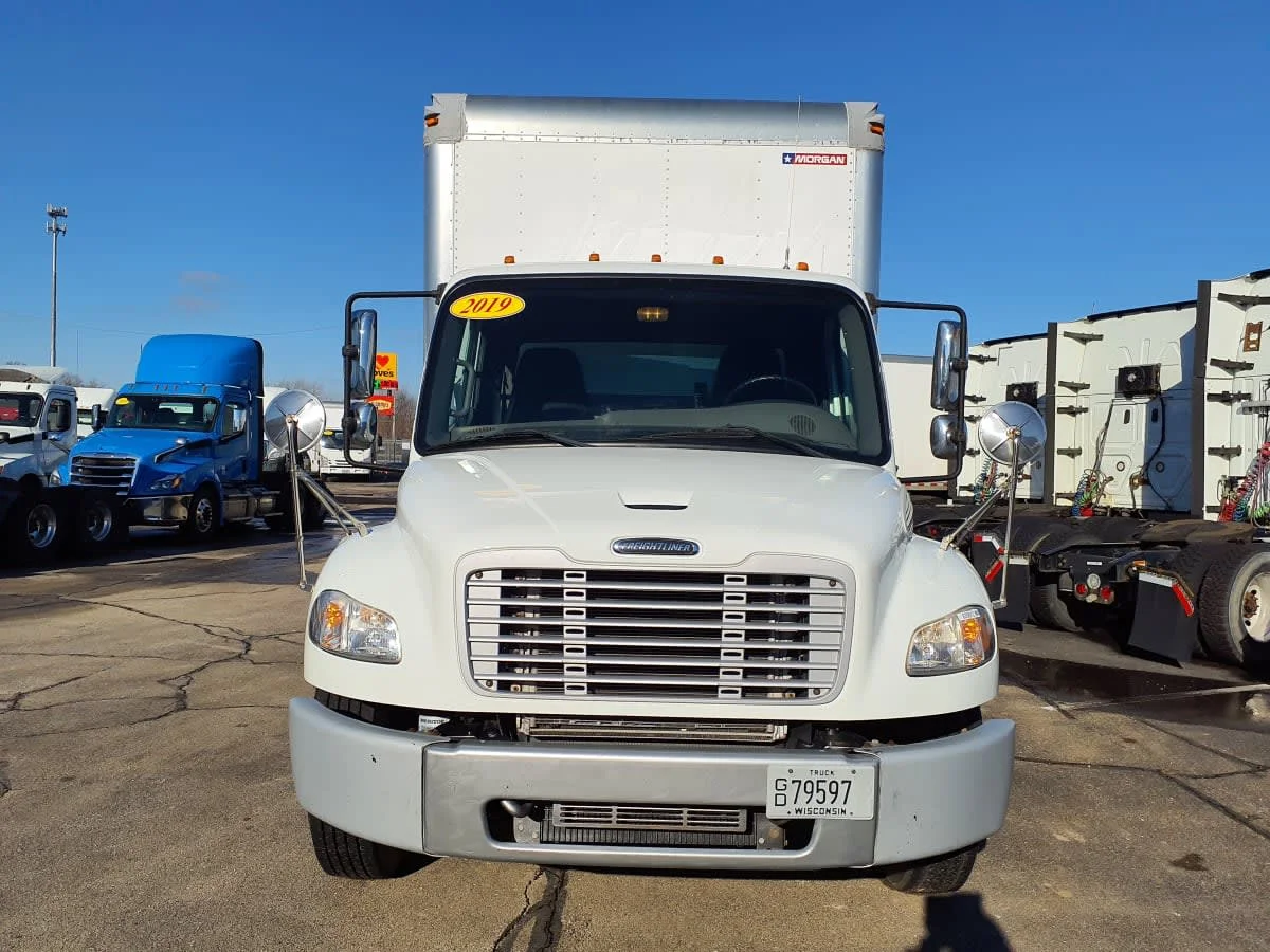 2019 Freightliner M2 106 in Oak Creek, WI — photo 2