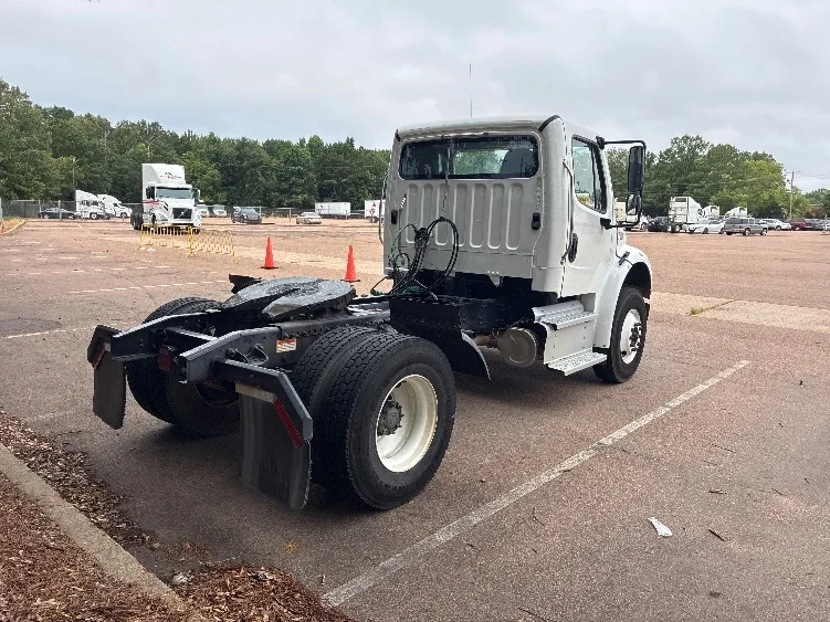 2021 Freightliner eM2 in Jackson, MS — photo 6