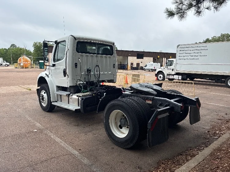 2021 Freightliner eM2 in Jackson, MS — photo 5