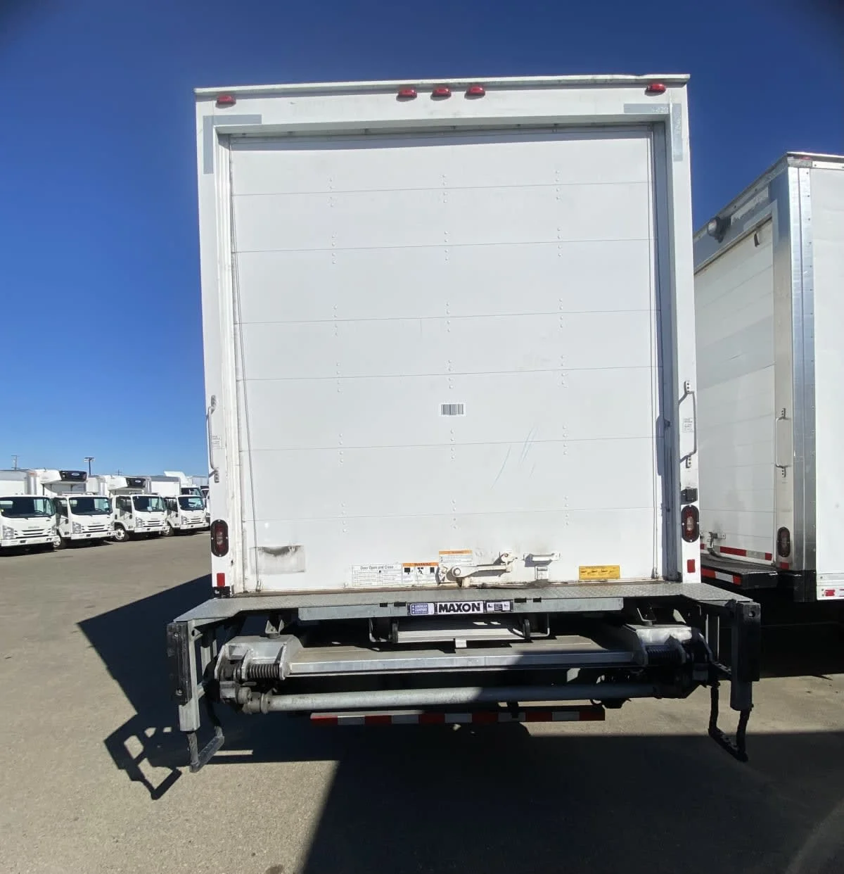 2018 Freightliner M2 106 - image 5