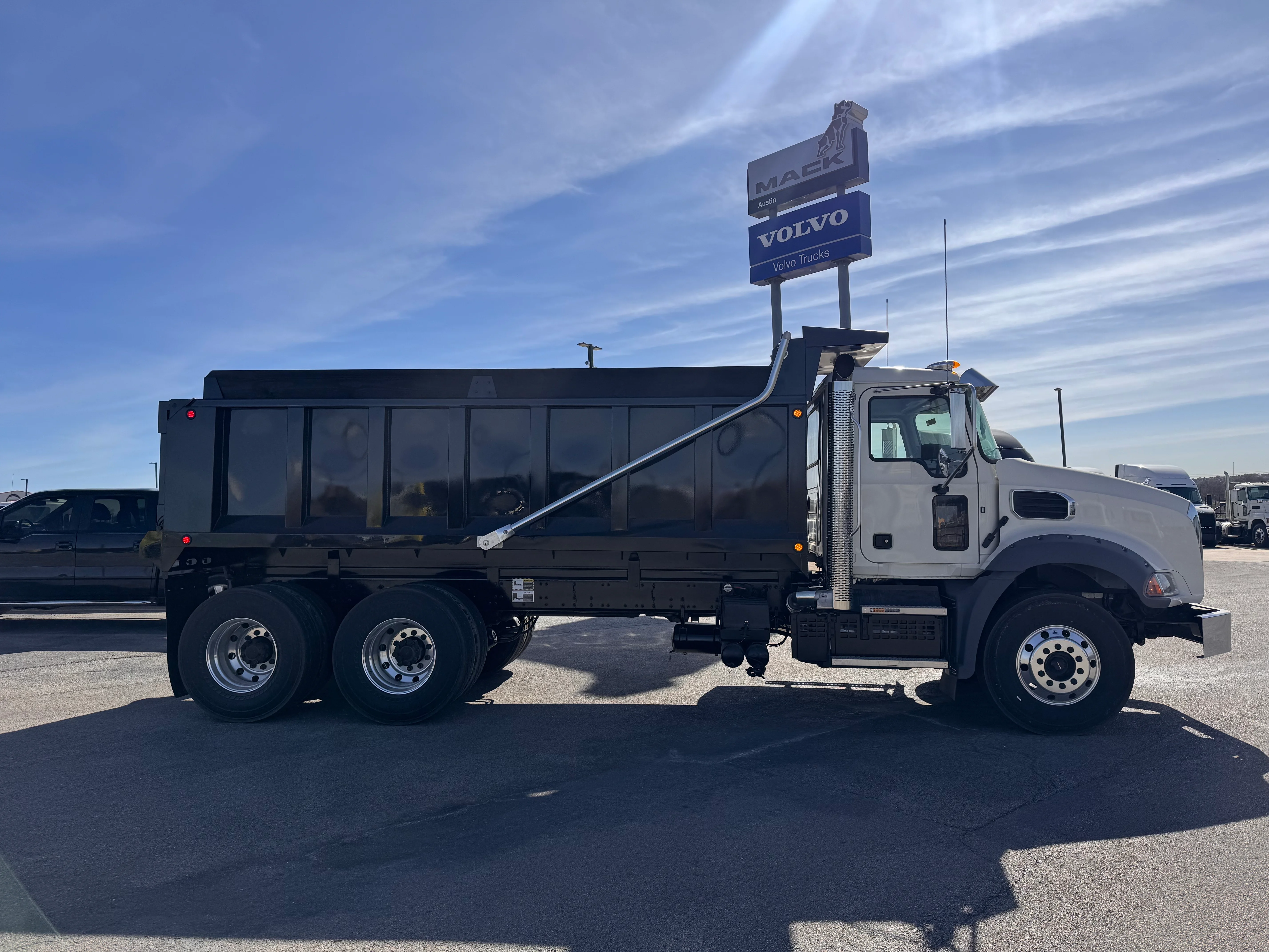 2026 Mack Granite in Austin, TX — photo 5