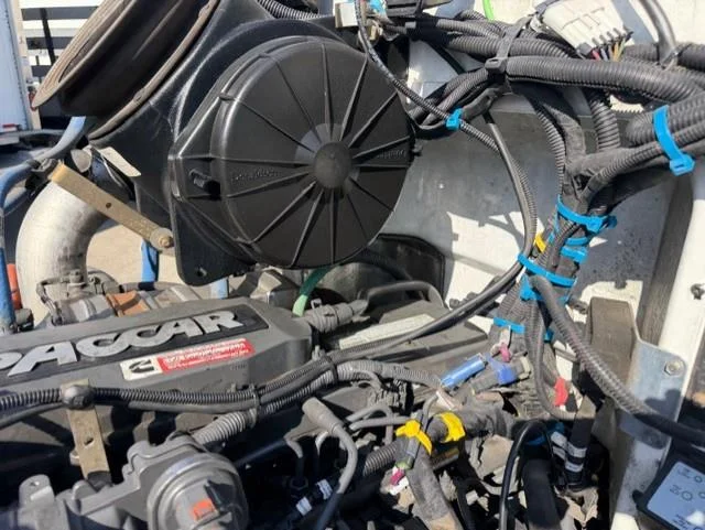 2020 Peterbilt 337 - image 15