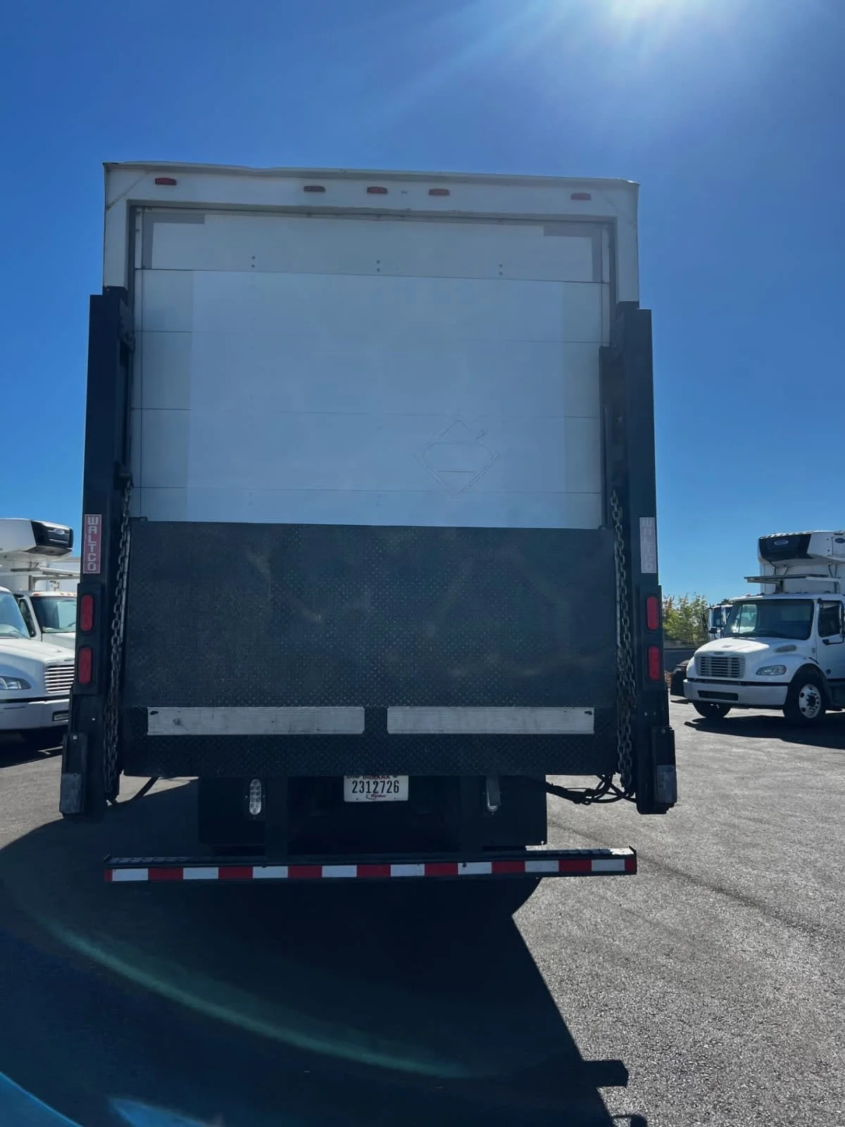 2016 International 4300 - image 5