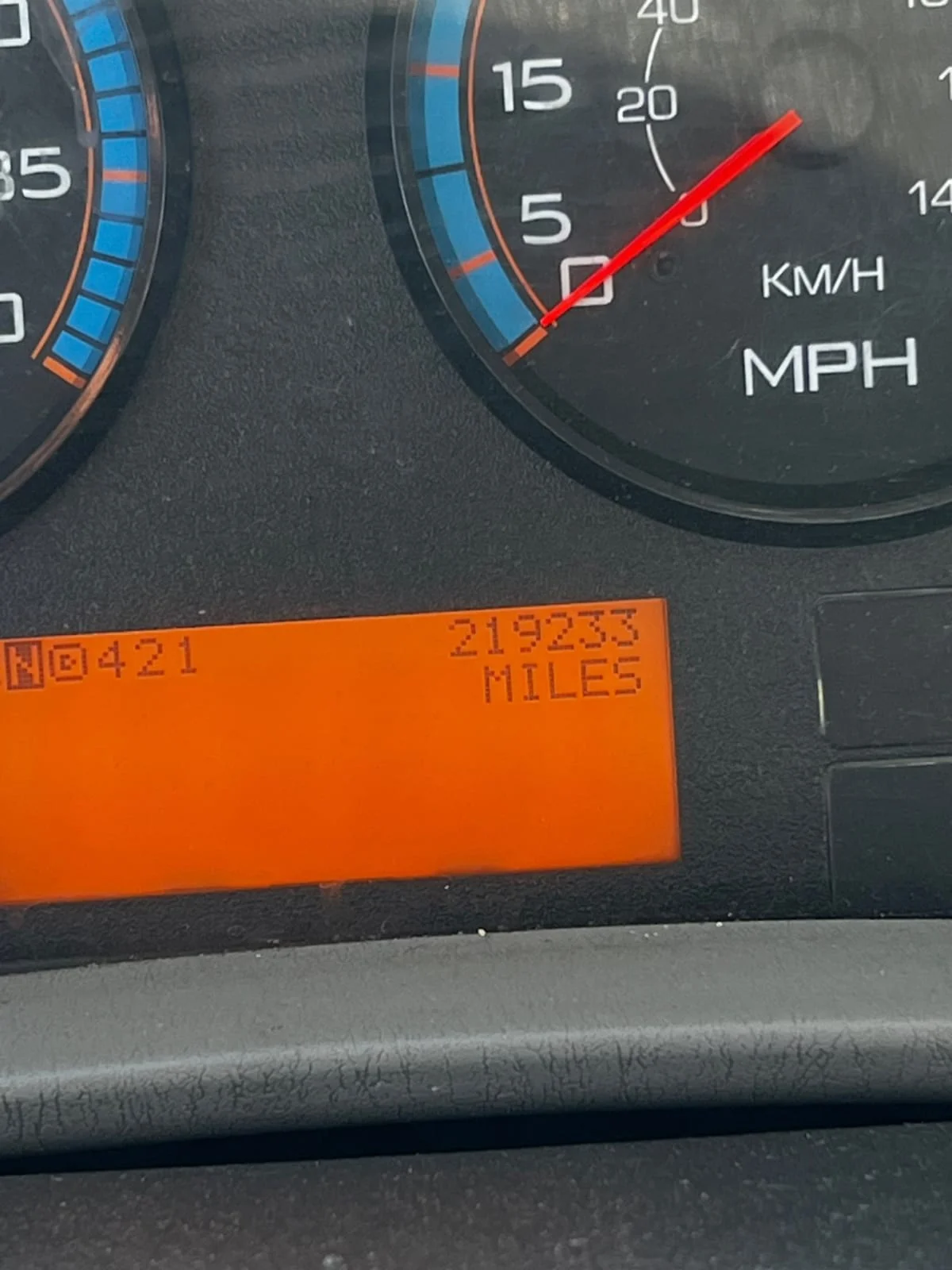 2016 International 4300 - image 10