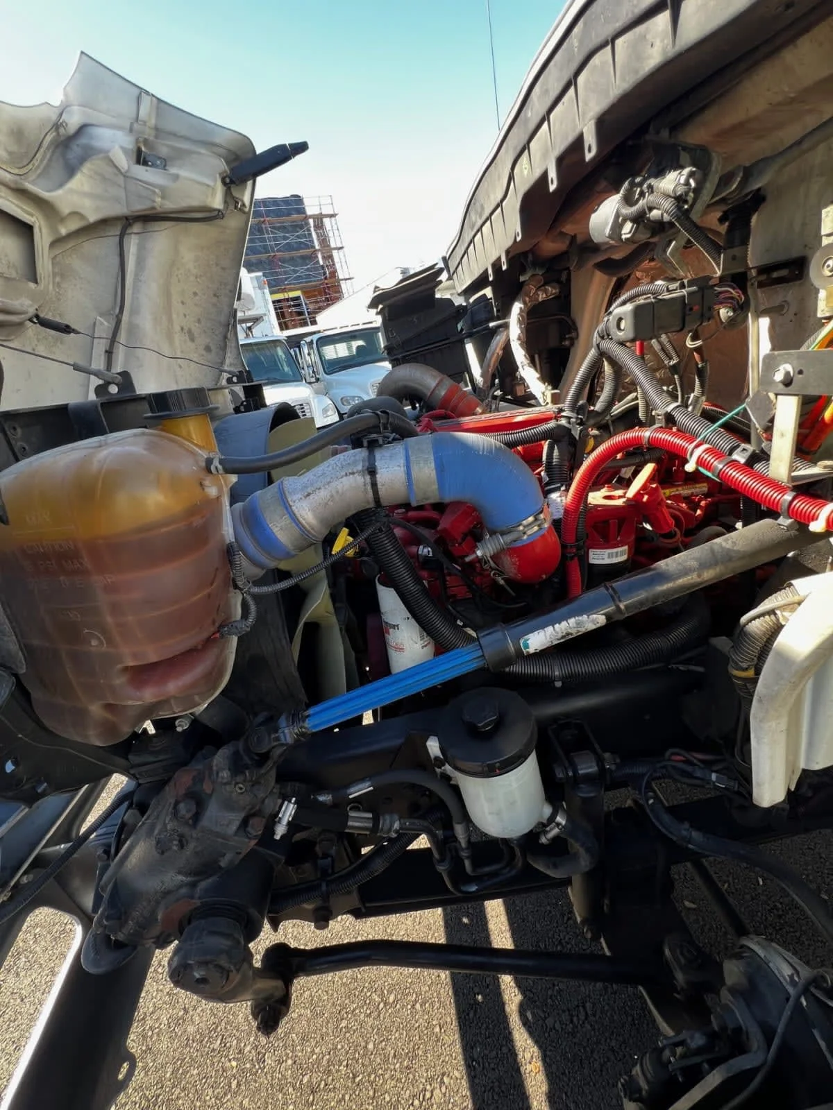 2016 International 4300 - image 9