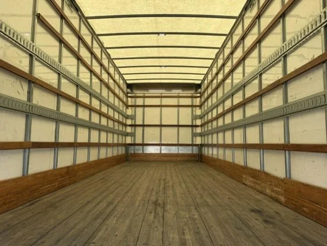 2020 Freightliner M2 106 — photo 8