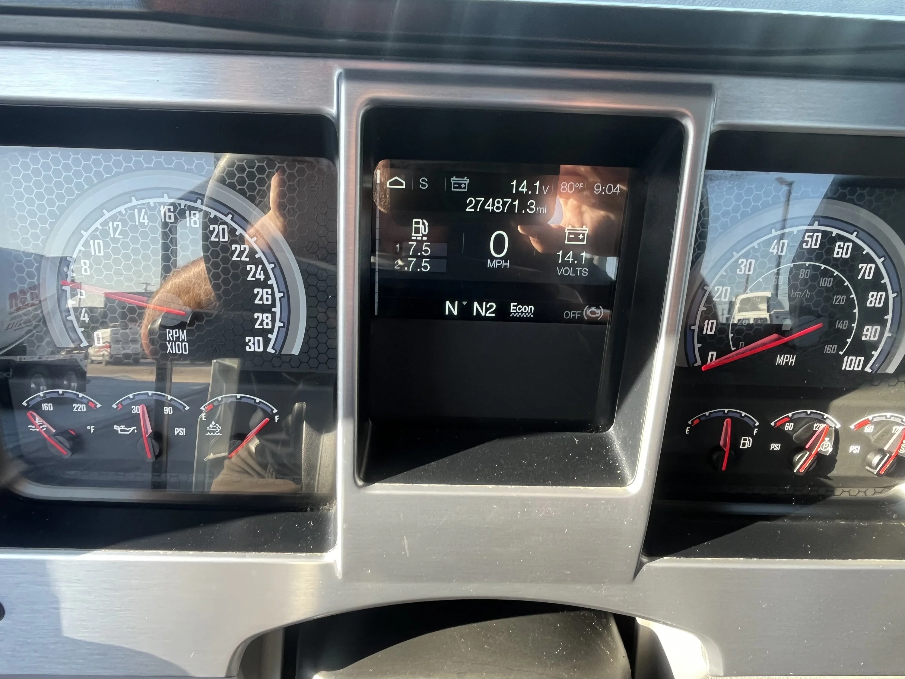 2022 Mack Pinnacle in Austin, TX — photo 11