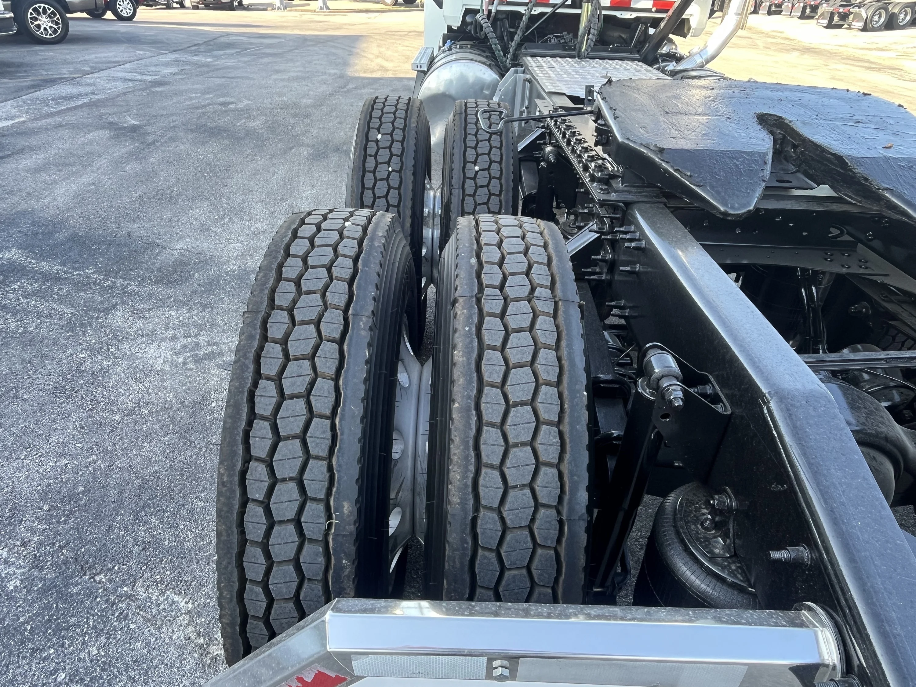 2022 Mack Pinnacle in Austin, TX — photo 5