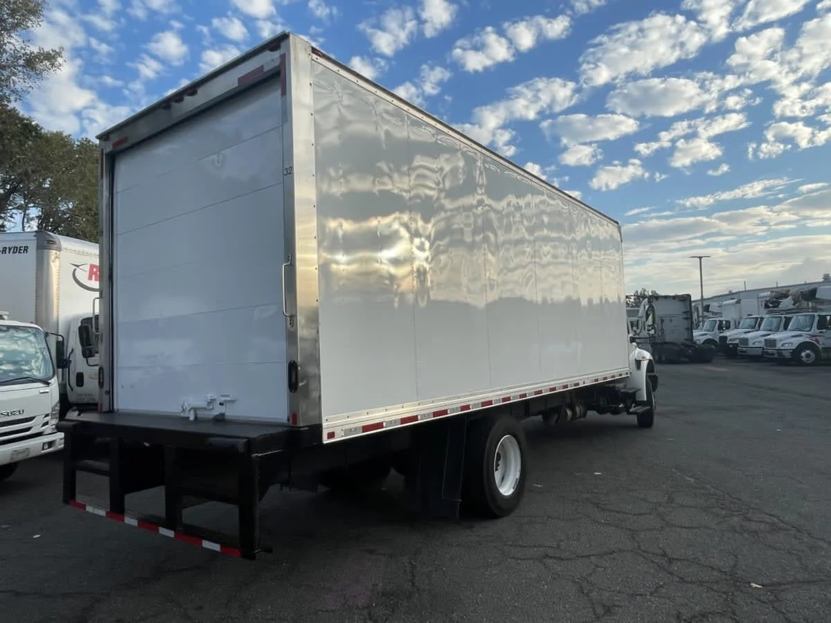 2020 International MV in Newark, NJ — photo 4