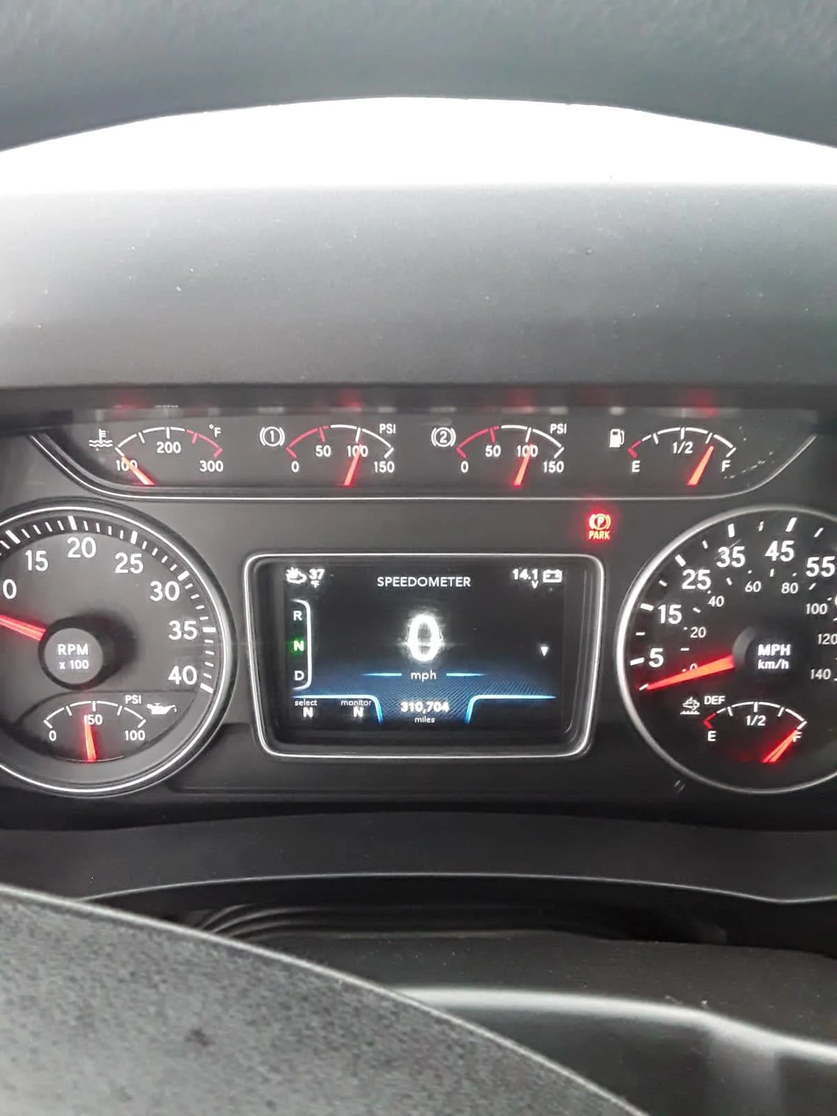 2022 International MV - image 10