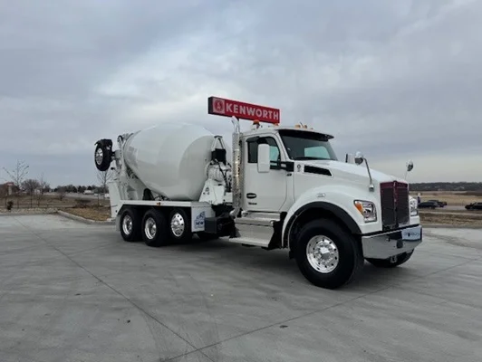 2026 Kenworth T880 in Omaha, NE