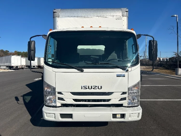 2022 Isuzu NRR - image 2