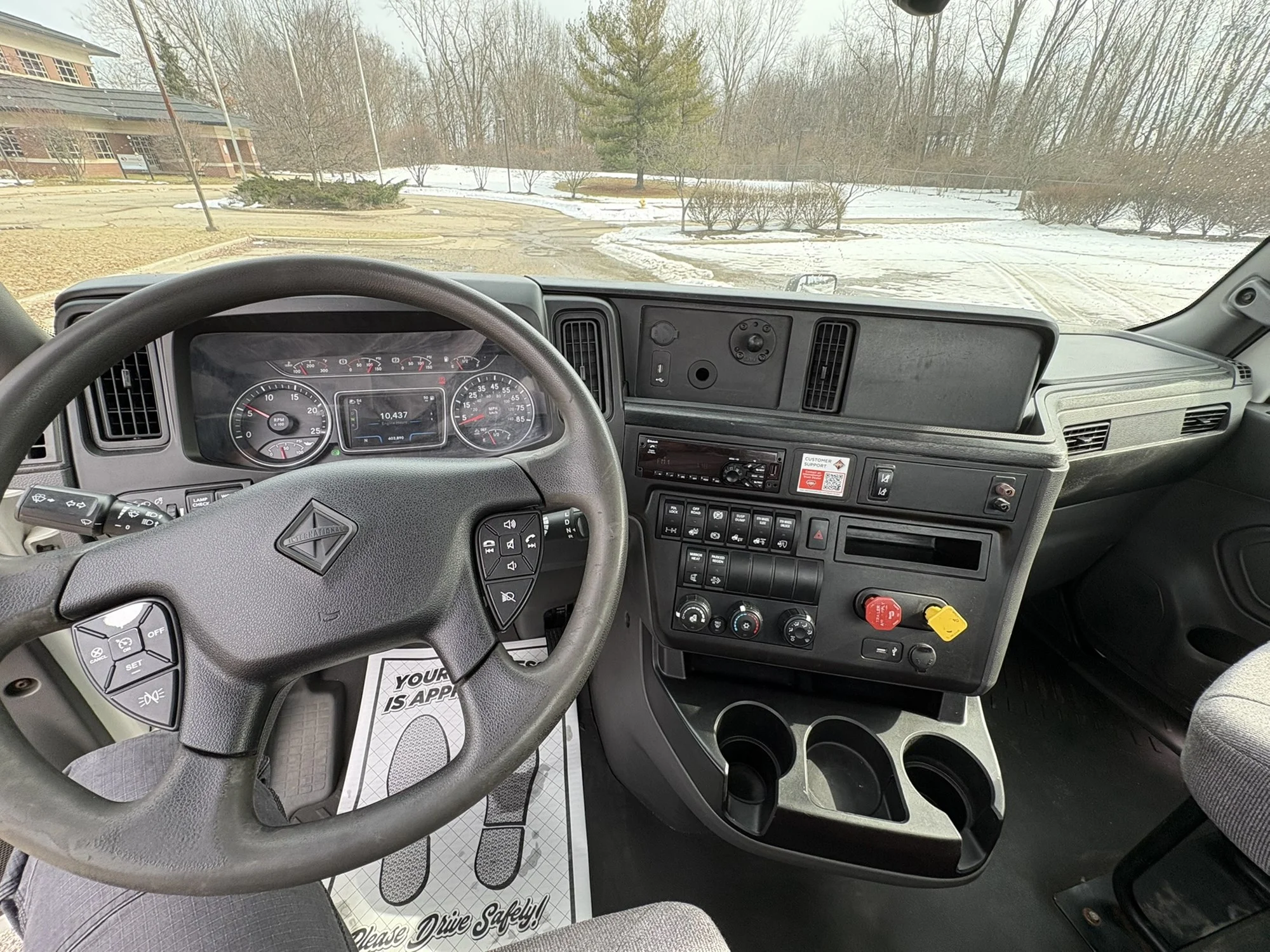 2021 International LT in West Michigan International, MI — photo 16