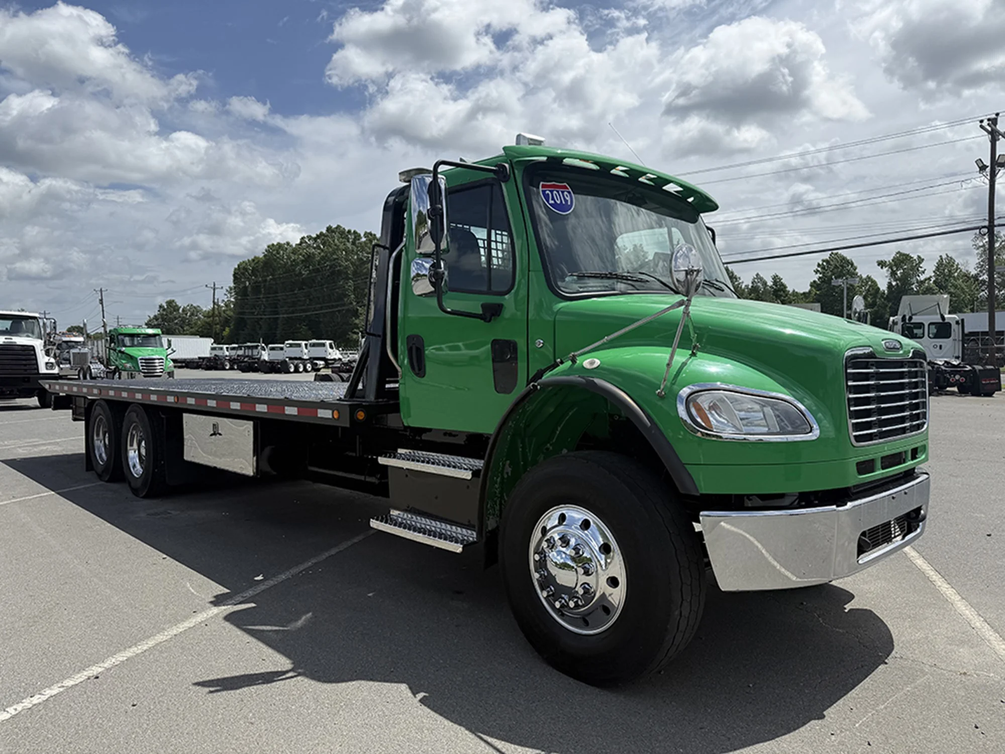 2019 Freightliner eM2 in Weyers Cave, VA — photo 2