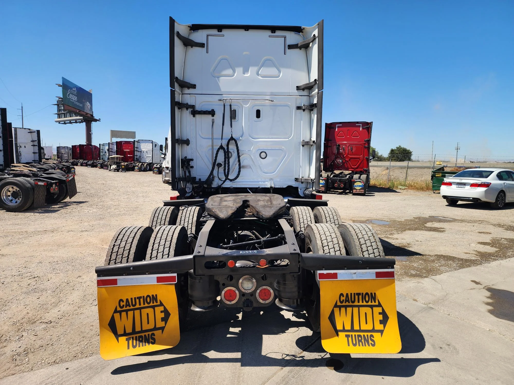 2020 Freightliner Cascadia in French Camp, CA — photo 5