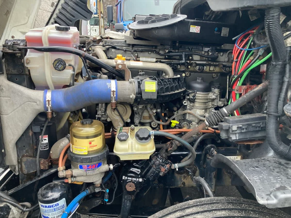 2020 Freightliner Cascadia in Springfield, MA — photo 8