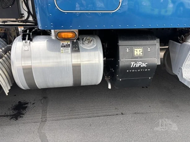 2022 Peterbilt 389 in Salt Lake City, UT — photo 5
