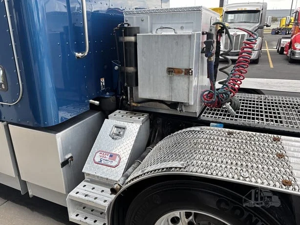 2022 Peterbilt 389 in Salt Lake City, UT — photo 7