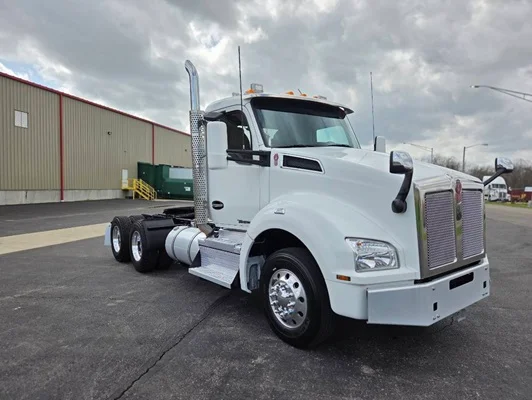 2021 Kenworth T880 in Chillicothe, OH