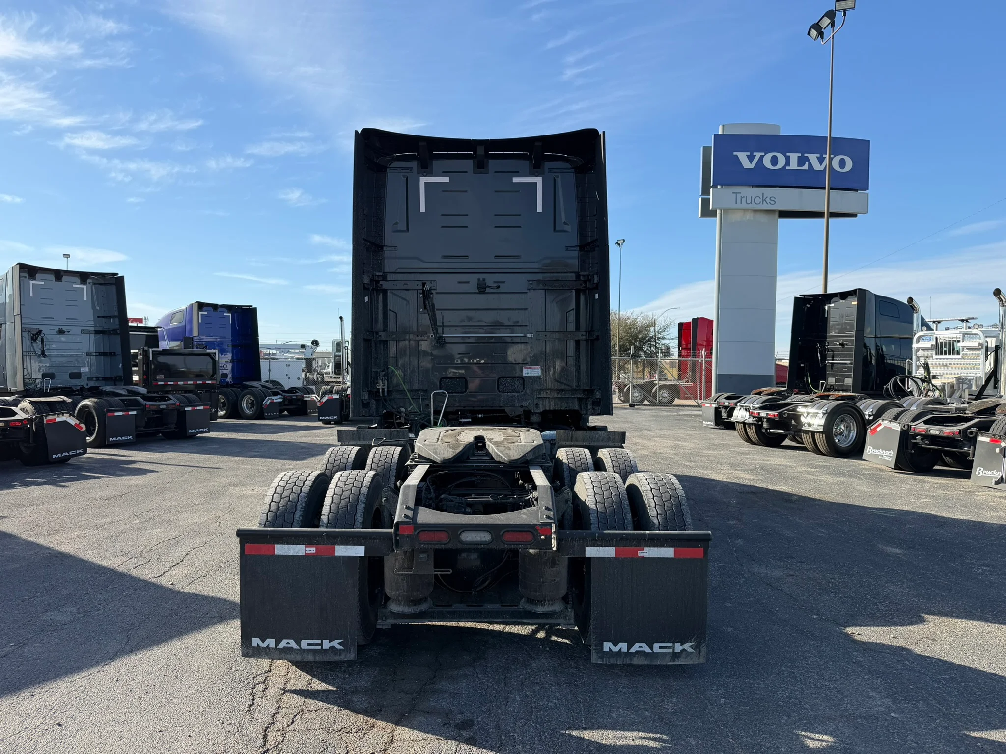 2026 Mack Pioneer in Fort Worth, TX — photo 5