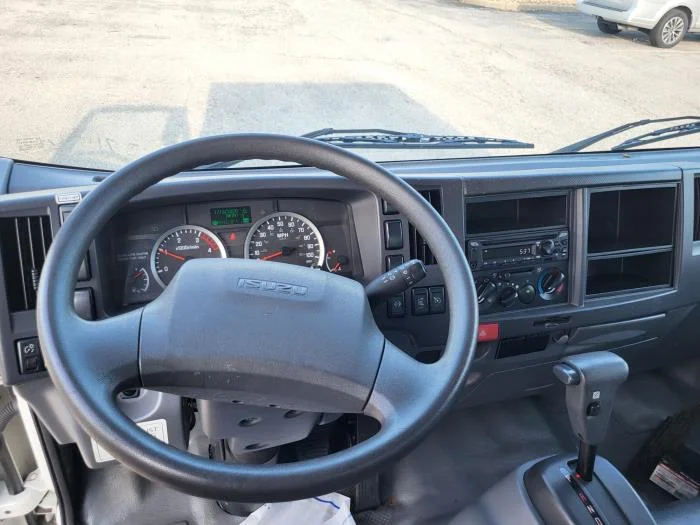 2020 Isuzu NPR — photo 12