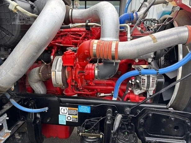 2025 PETERBILT 589 - image 8