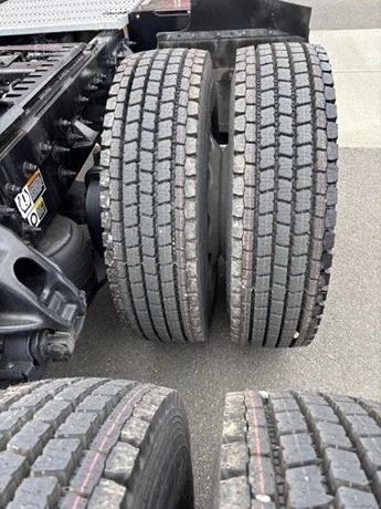 2025 PETERBILT 589 - image 10