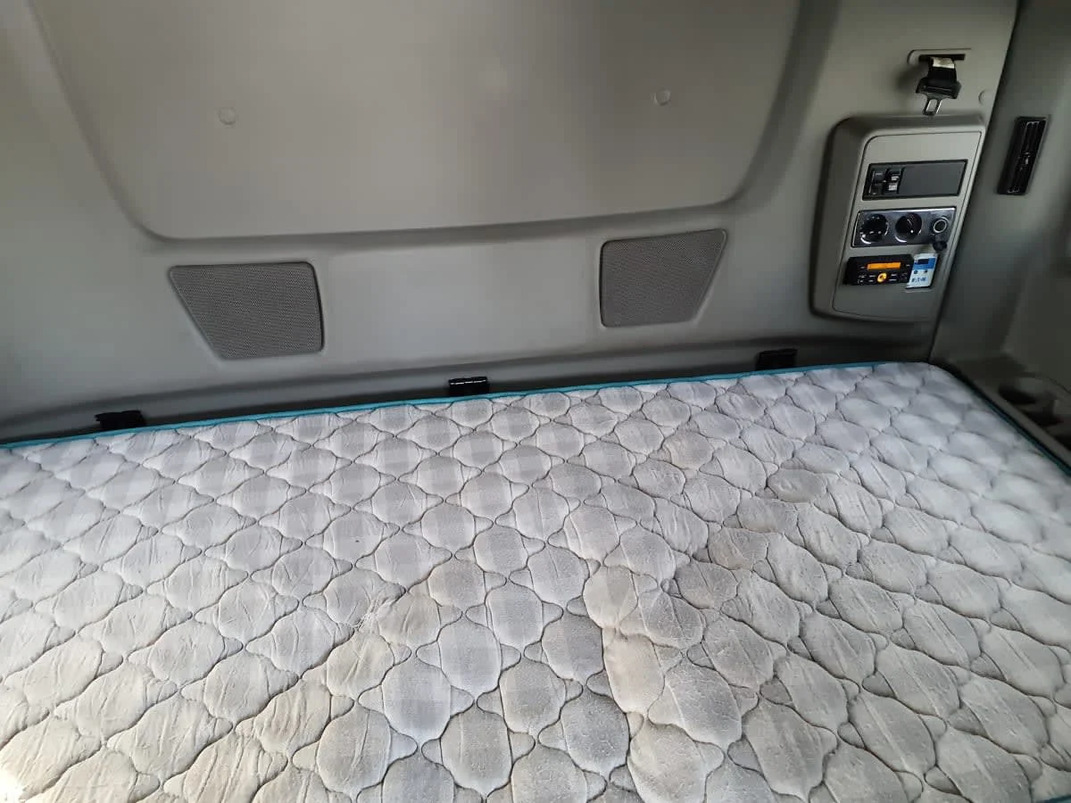 2020 International LT in Wayland, MI — photo 8