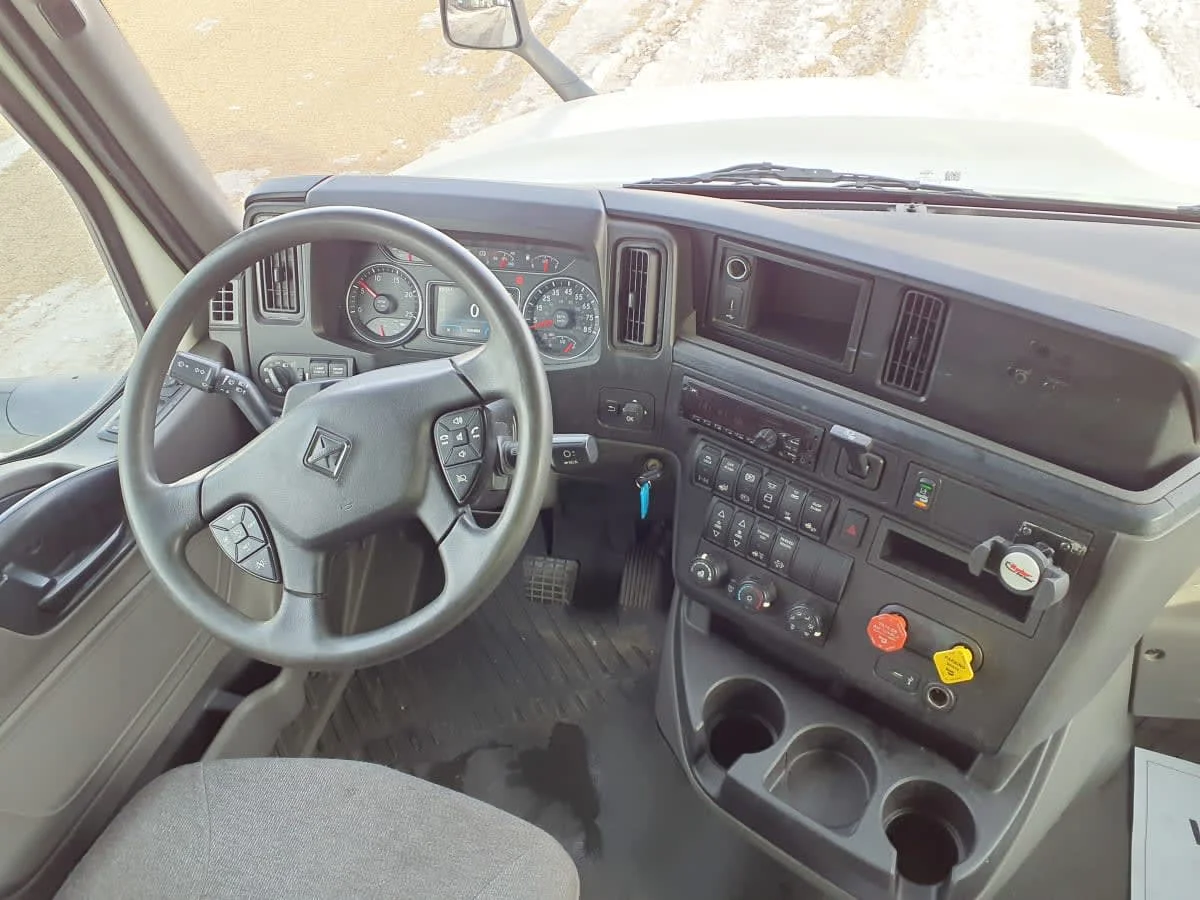 2020 International LT in Wayland, MI — photo 7
