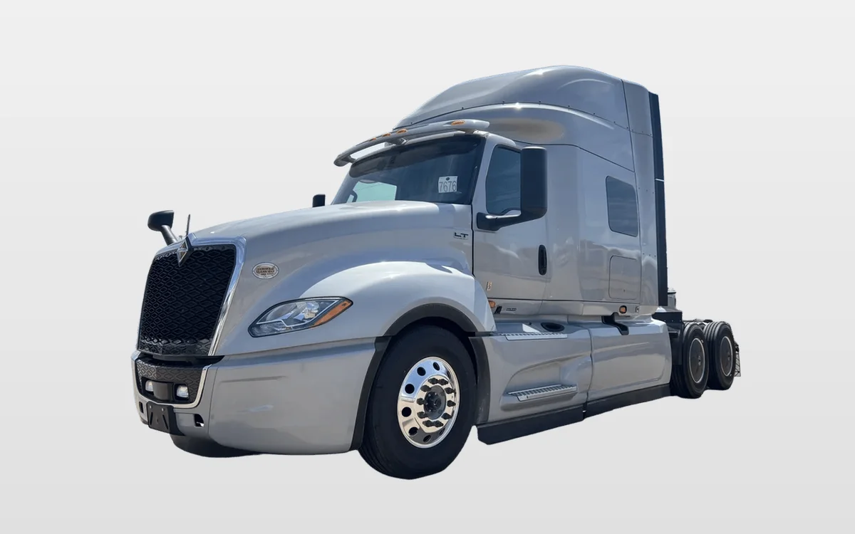 2025 International LT - image 1