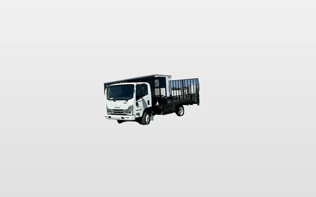 2024 Isuzu NRR - image 1