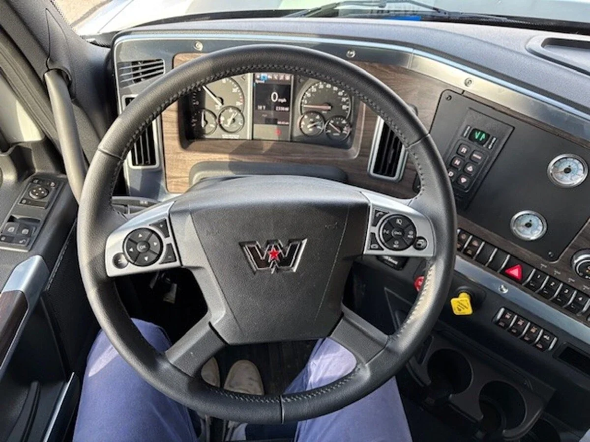 2025 Western Star 49X - image 19