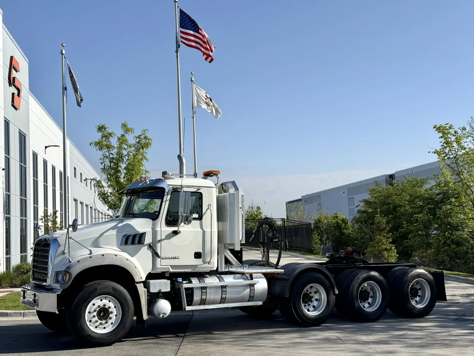 2012 Mack Granite