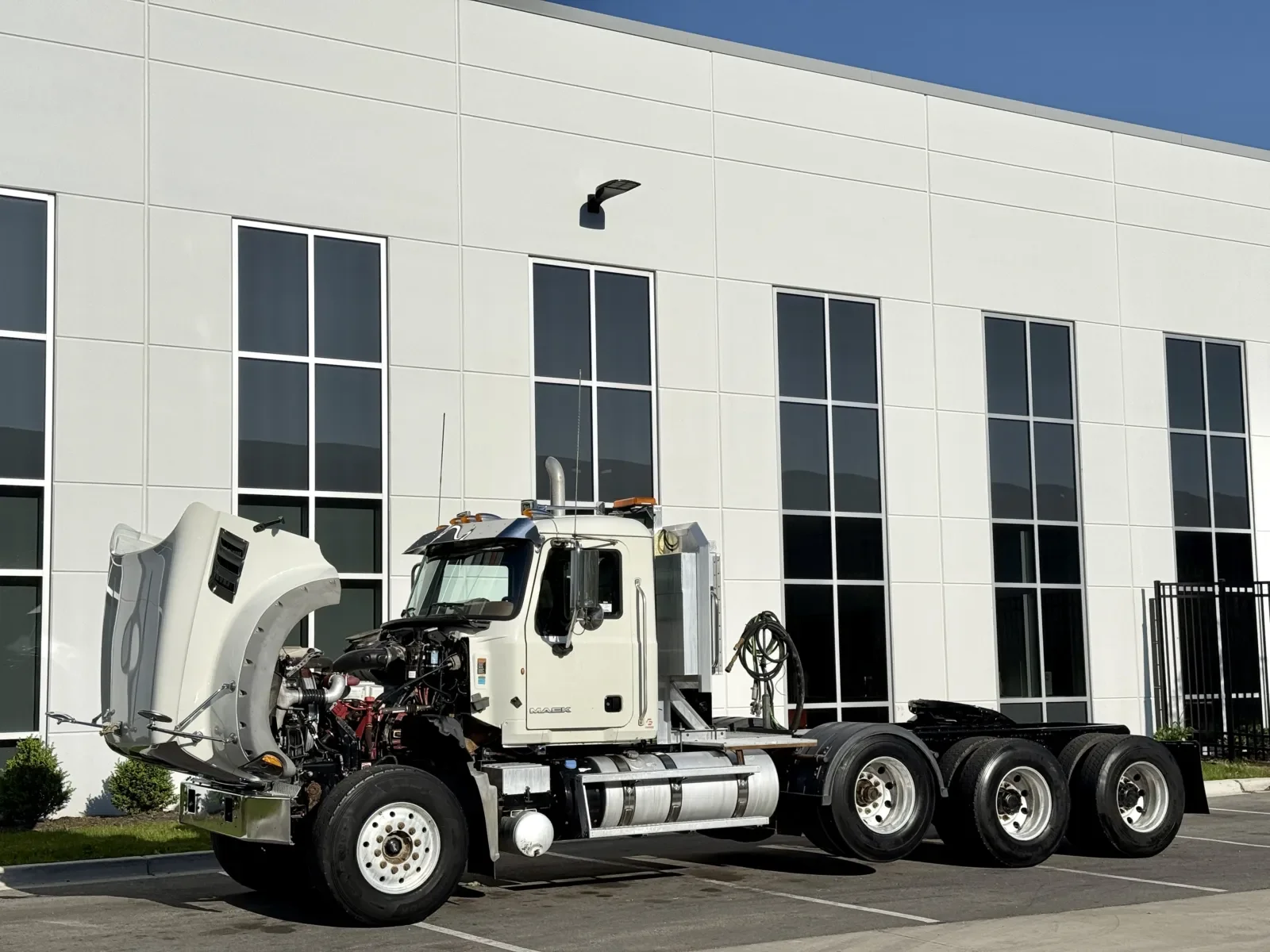 2012 Mack Granite in New Lenox, IL — photo 10