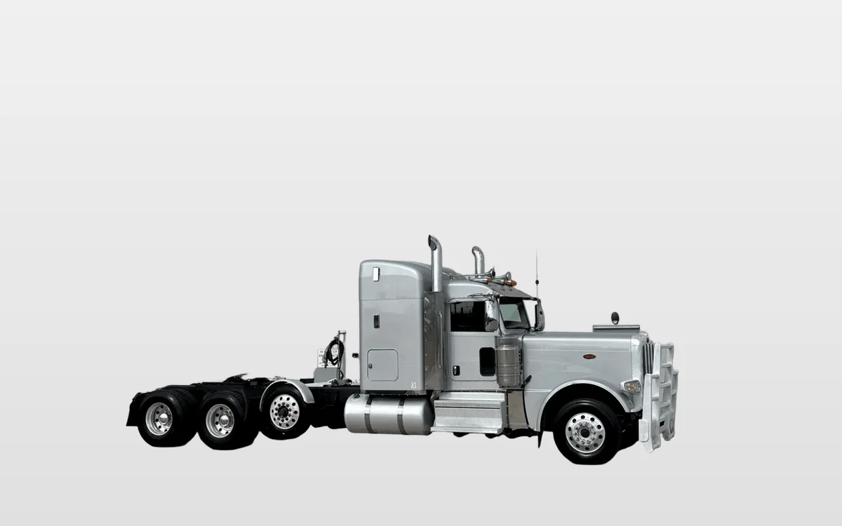 2019 Peterbilt 389 - image 1
