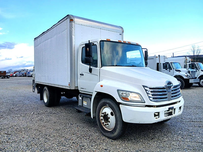 2009 Hino 238