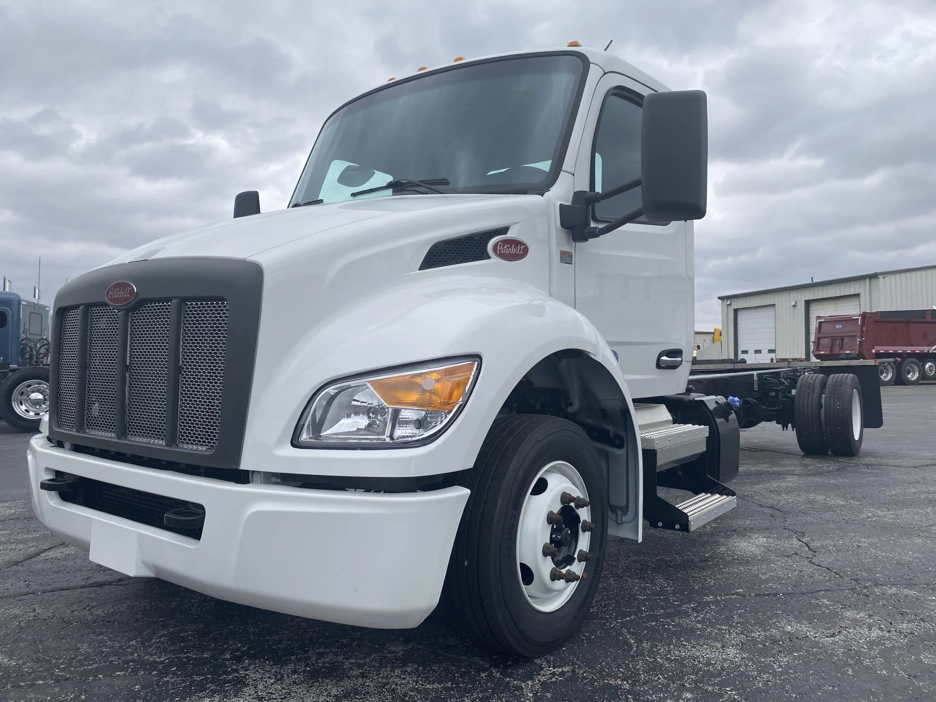 2024 Peterbilt in Findlay, OH