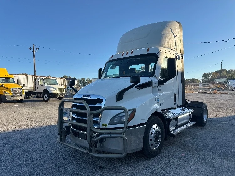 2021 Freightliner Cascadia in Atlanta (Conyers), GA — photo 3